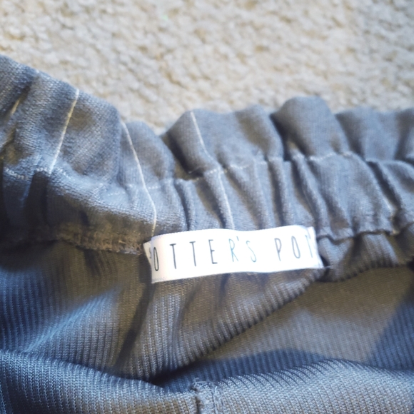 Potter's Pot grey striped skirt - Picture 3 of 3